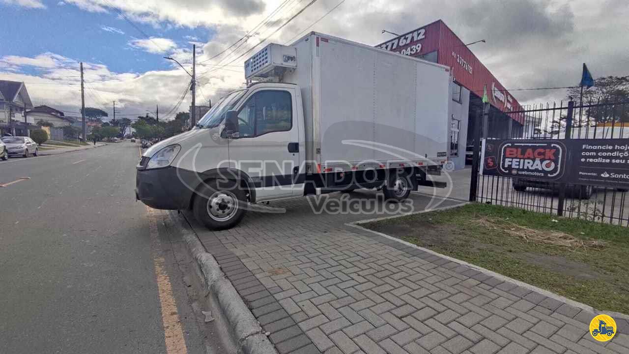 CAMINHAO IVECO DAILY 45s17 Baú Frigorífico 3/4 4x2 Senador Veículos CURITIBA PARANÁ PR